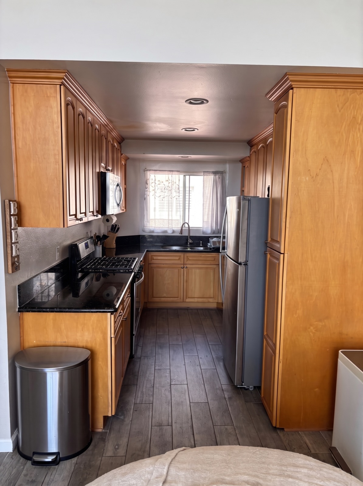 12130 Ohio Ave — University Park · Los Angeles, view 3 of 12