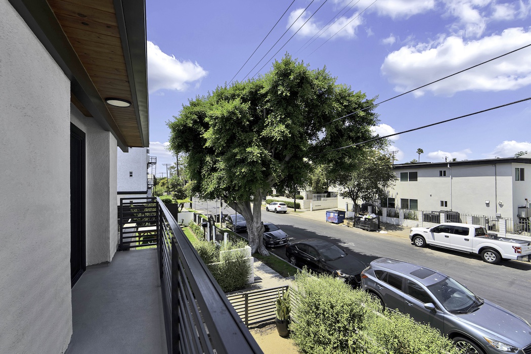 1240 W 30th St — University Park · Los Angeles, view 18 of 23