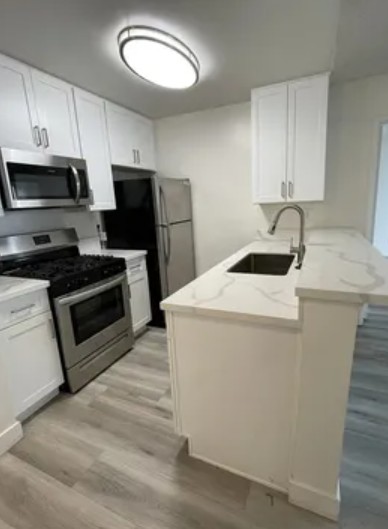 507 W 30th St — University Park · Los Angeles, view 2 of 7