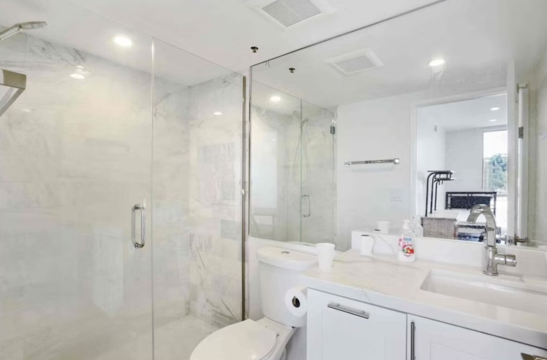 507 W 30th St — University Park · Los Angeles, view 5 of 7