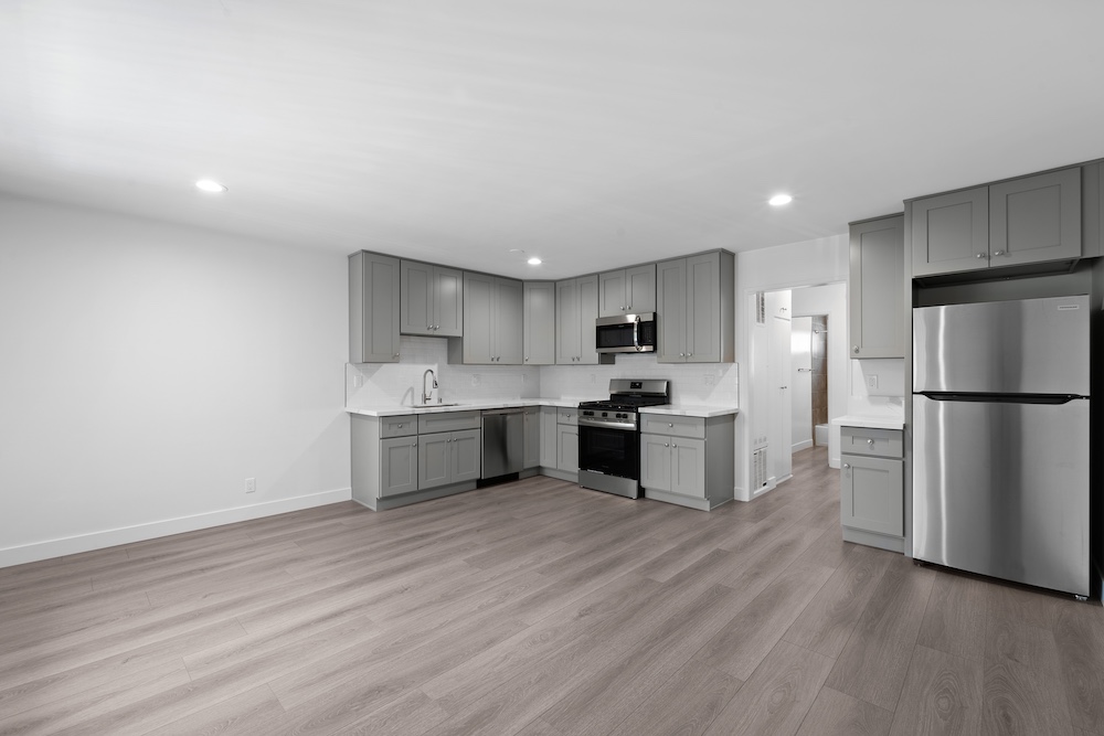 925 2 Bedroom Unit — University Park · Los Angeles, view 2 of 12