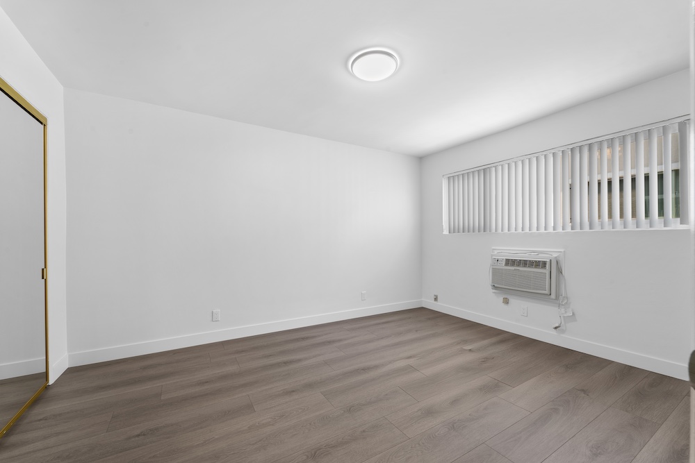 925 2 Bedroom Unit — University Park · Los Angeles, view 5 of 12