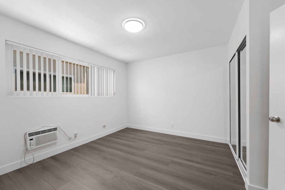925 2 Bedroom Unit — University Park · Los Angeles, view 7 of 12