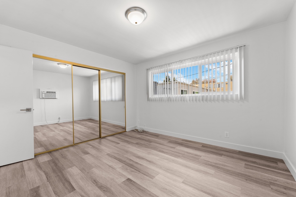 925 3 Bedroom Unit — University Park · Los Angeles, view 16 of 18