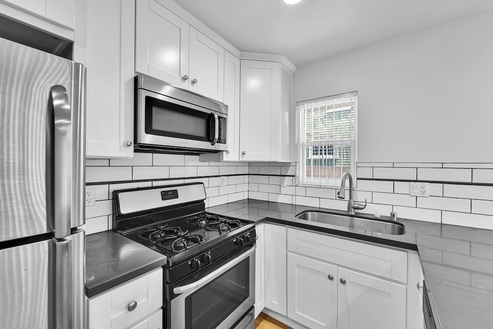 925 Studio Unit — University Park · Los Angeles, view 16 of 17