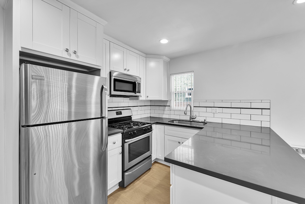 925 Studio Unit — University Park · Los Angeles, view 5 of 17